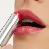 MAC GLOW PLAY באלם שפתיים לחותי בעל גוון - BANTER