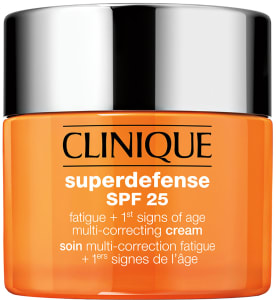 CLINIQUE SUPERDEFENSE קרם לחות עם מקדם הגנה SPF25 למראה עור קורן וחסר עייפות מתאים לעור מעורב עד שמן