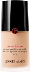 GIORGIO ARMANI POWER FABRIC ULTRA מייק אפ עמיד במיוחד במרקם קלילי גימור מאט 2.75