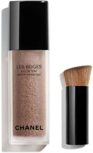 CHANEL LES BEIGES WATER-FRESH TINT מייקאפ במרקם מים עם פיגמנטים במיקרו־טיפות - מאחד מעניק הארה ולחות - DEEP